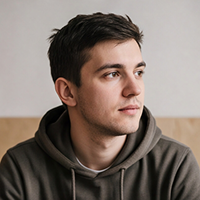 Игорь Тихонов